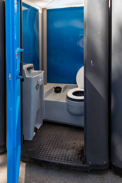 Best Affordable portable toilet rental  in Farmers Branch, TX